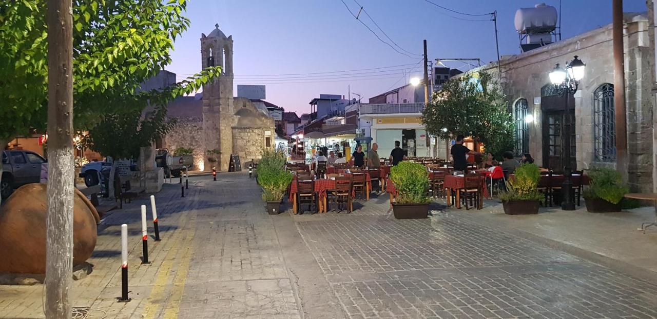 The Summer Haven Polis Exterior foto