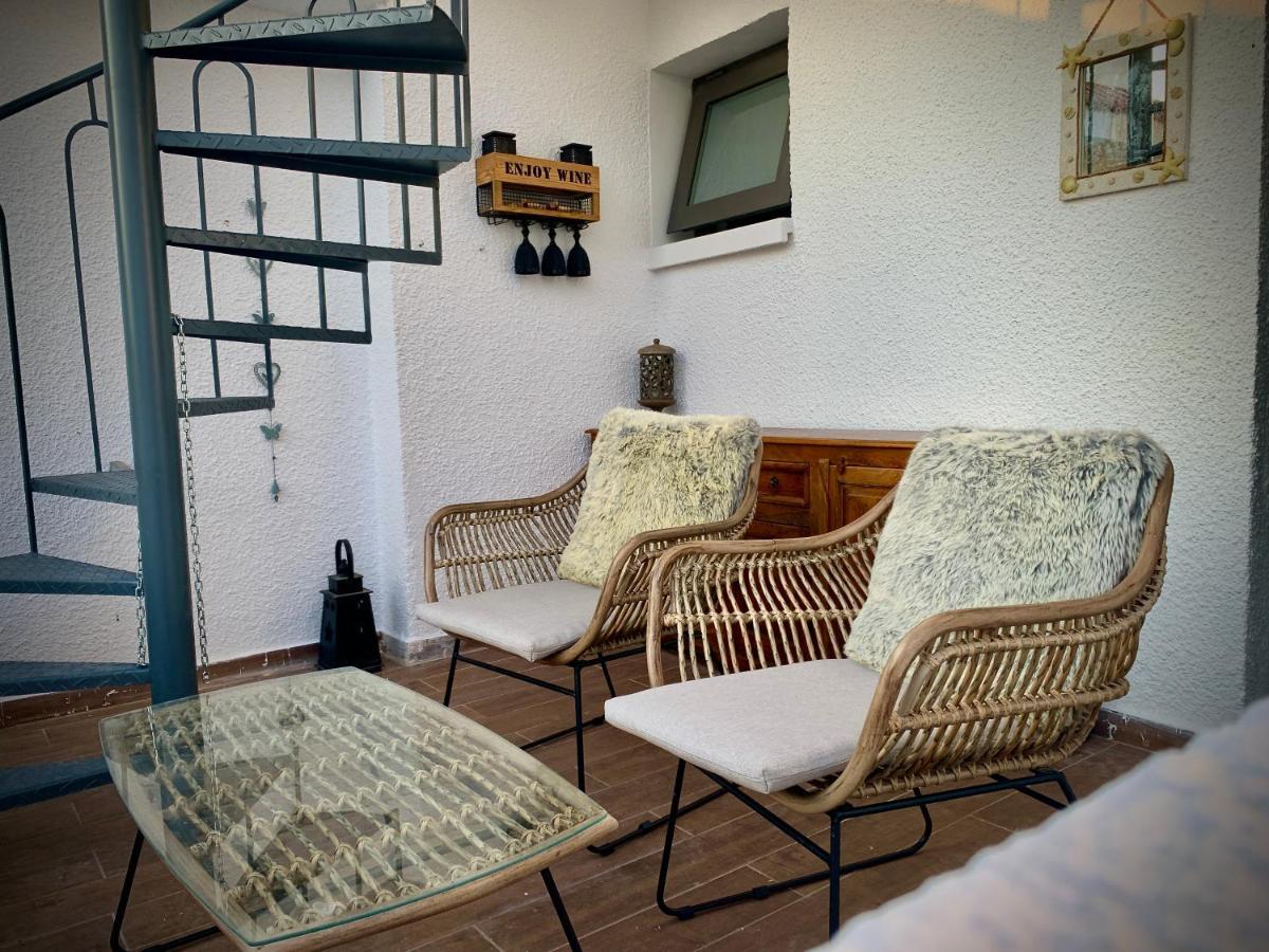 The Summer Haven Polis Exterior foto