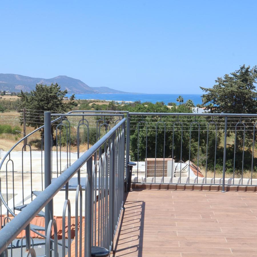 The Summer Haven Polis Exterior foto